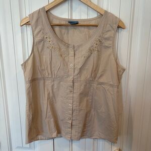 Classic Elements Beige Sleeveless Button-Front Embroidered Blouse